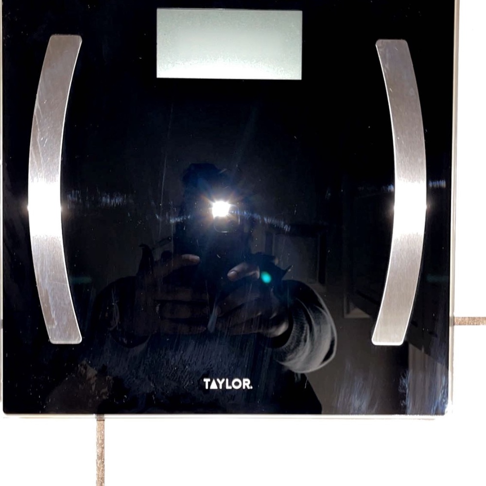 Taylor electronic body composition scale